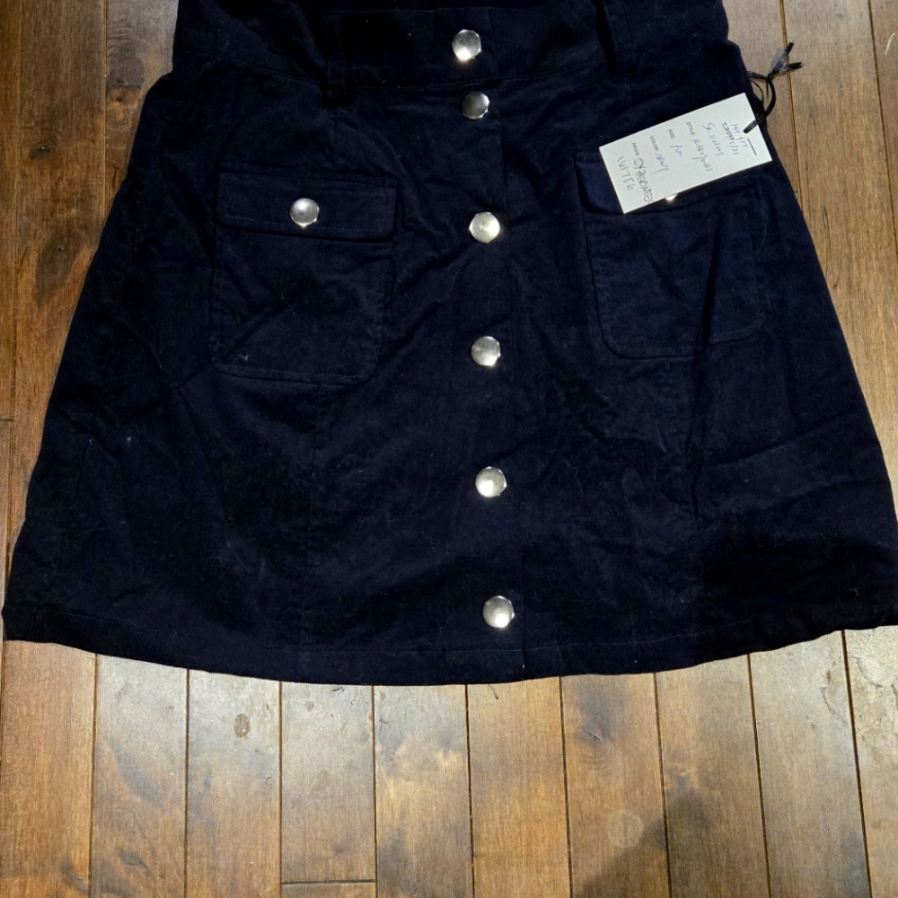 1970s vintage mini skirt from Unique Vintage